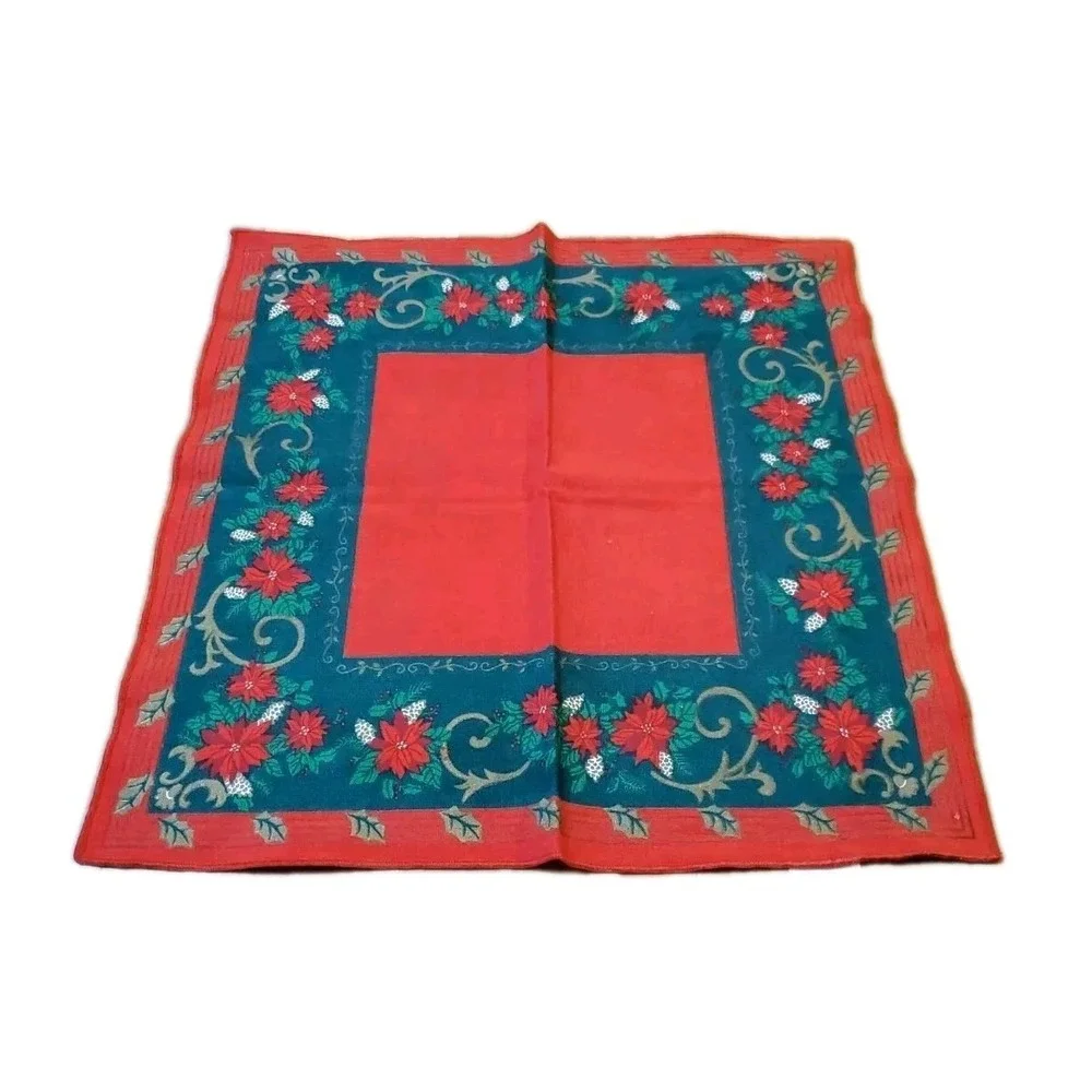 Poinsettia Christmas Tablecloth Oval 58x80 with Napkins 16x16‎ Red and Green